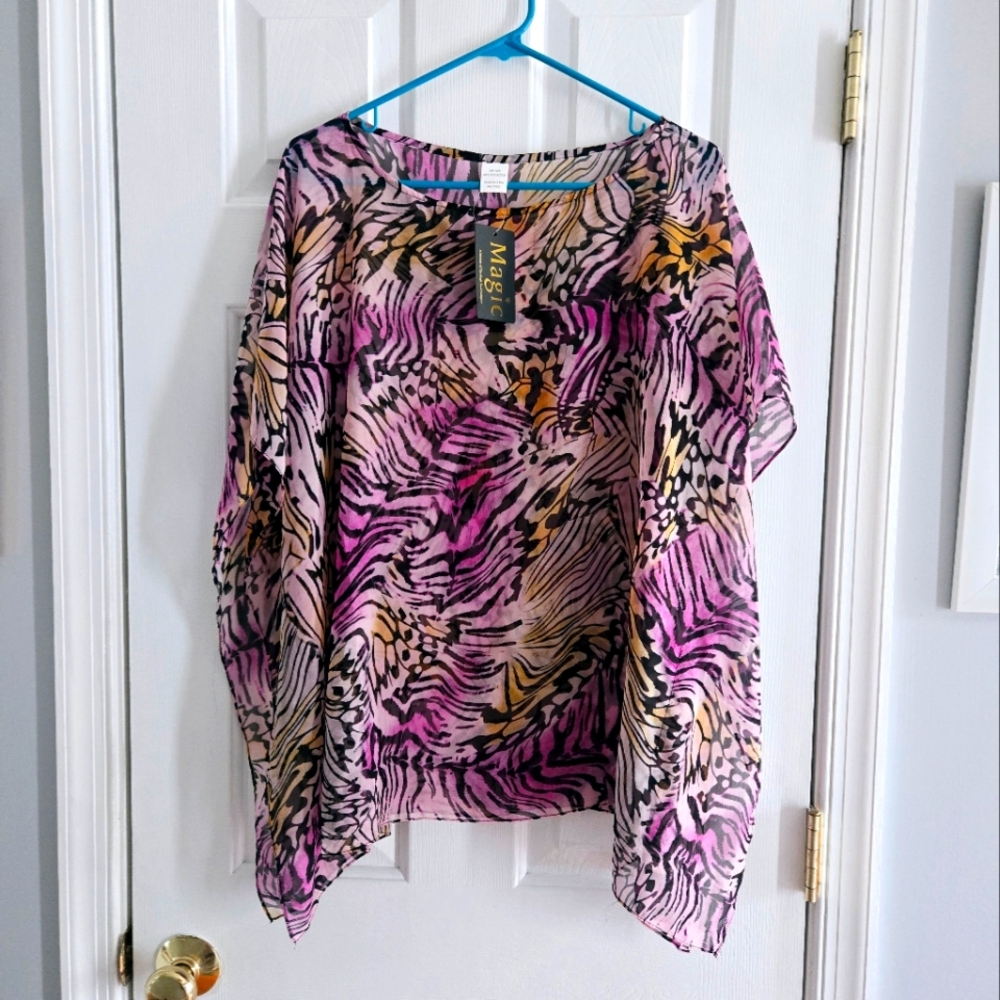 Women's Pink and Black Patterned Top